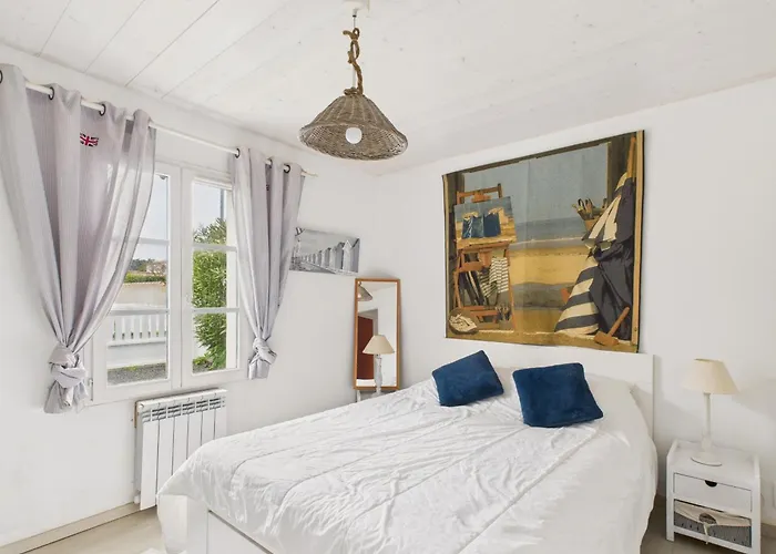 500 M De La Plage, Jardin, Maison Pour 8 Holiday home L'Epine (Vendee)