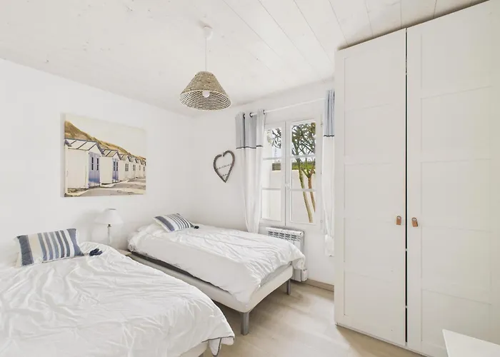 500 M De La Plage, Jardin, Maison Pour 8 *