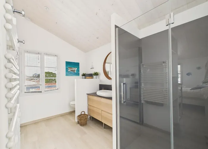 Holiday home 500 M De La Plage, Jardin, Maison Pour 8 *