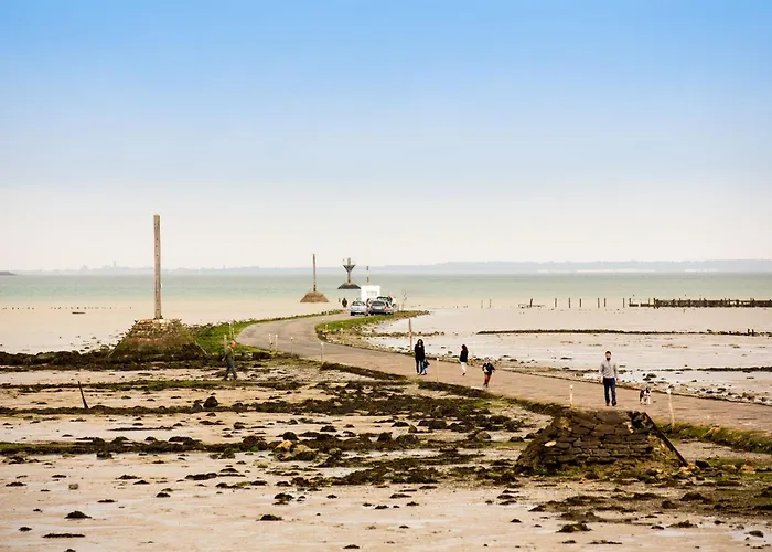 500 M De La Plage, Jardin, Maison Pour 8 *